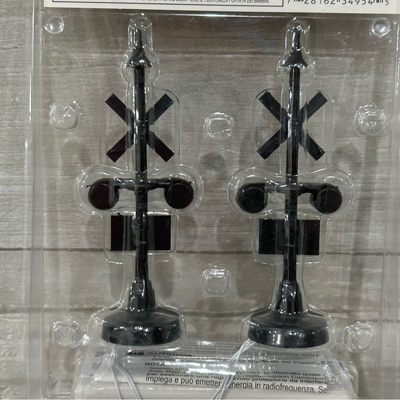 Lemax Railroad Crossing Lighted Accessory - Picture 4 of 6